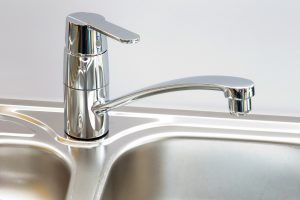 close-up-stainless-kitchen-sink